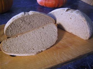 20% Bran plys rye pain au levain, sliced