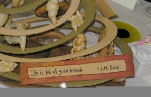 A centerpiece sculpture made entirely of bread - click on this to see a larger, more detailed, view