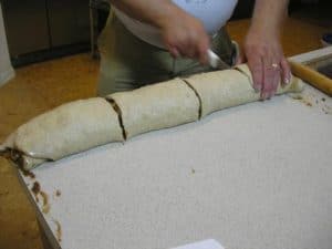 You can carefully measure the 2" segments, or you can divide it into quarters